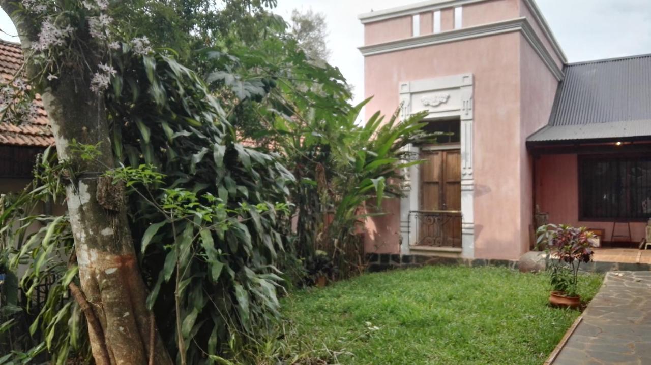 Rincon Escondido B&B Puerto Iguazu Ngoại thất bức ảnh